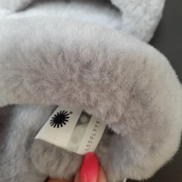 UGG OH YEAH Sandals Sz 9 - Picture 6 of 7